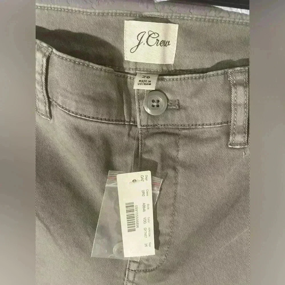 J. Crew •in excellent